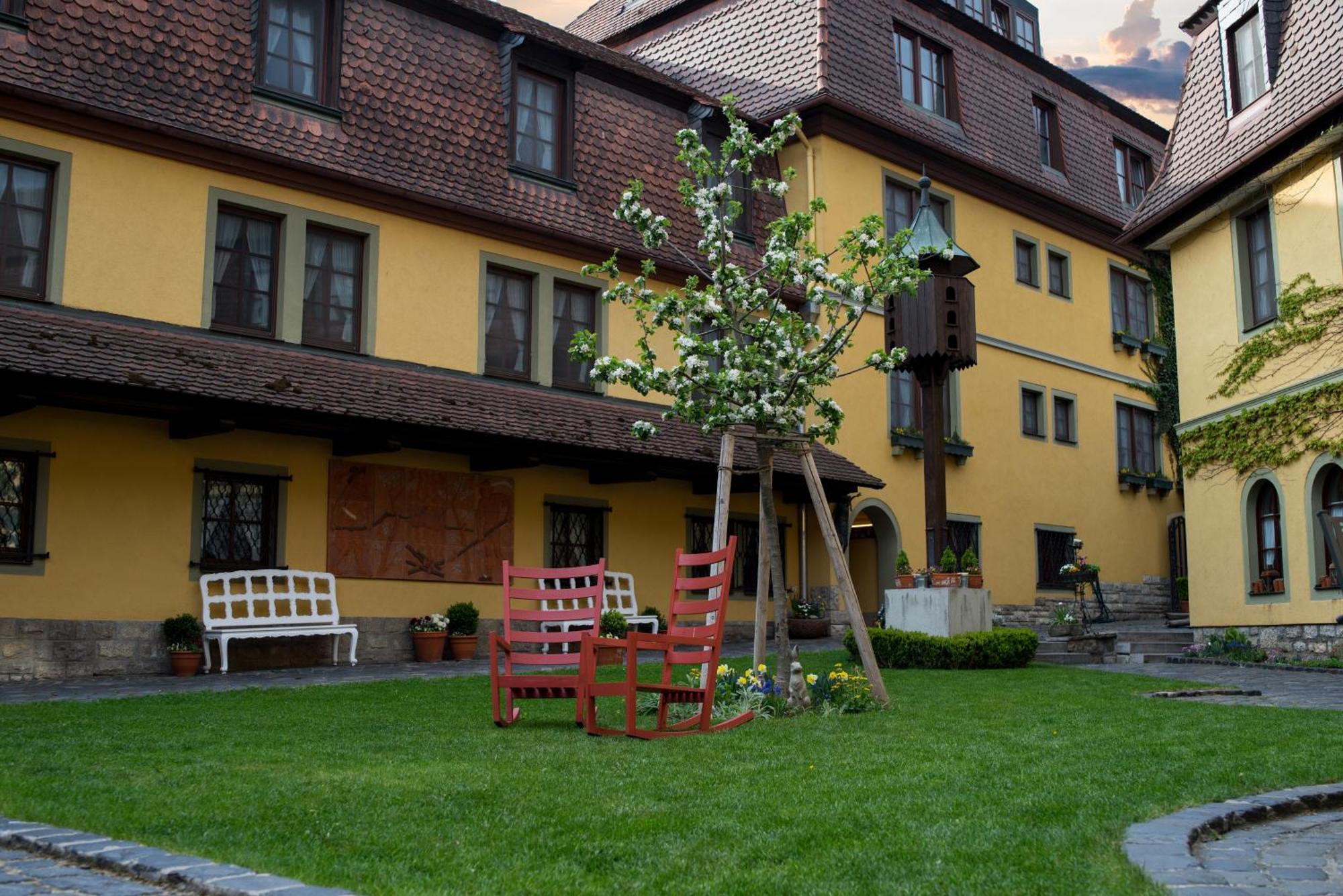 Hotel Leicht Biebelried Eksteriør bilde