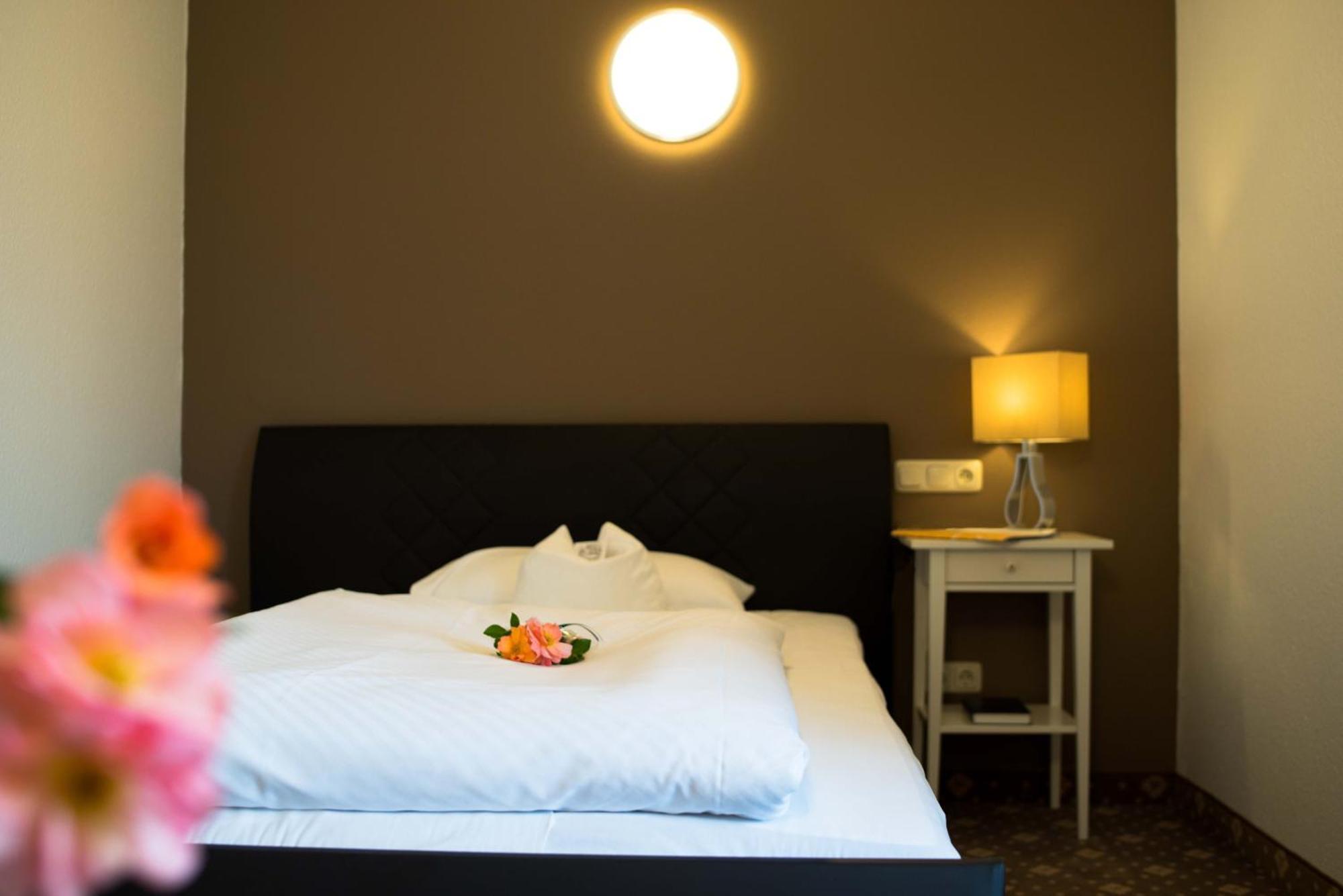 Hotel Leicht Biebelried Eksteriør bilde